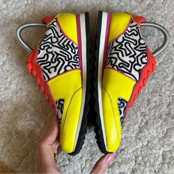 Coach: x Keith Haring Lace Up Yellow, Orange, Pink, Black White People Sneakers - Picture 5 of 16